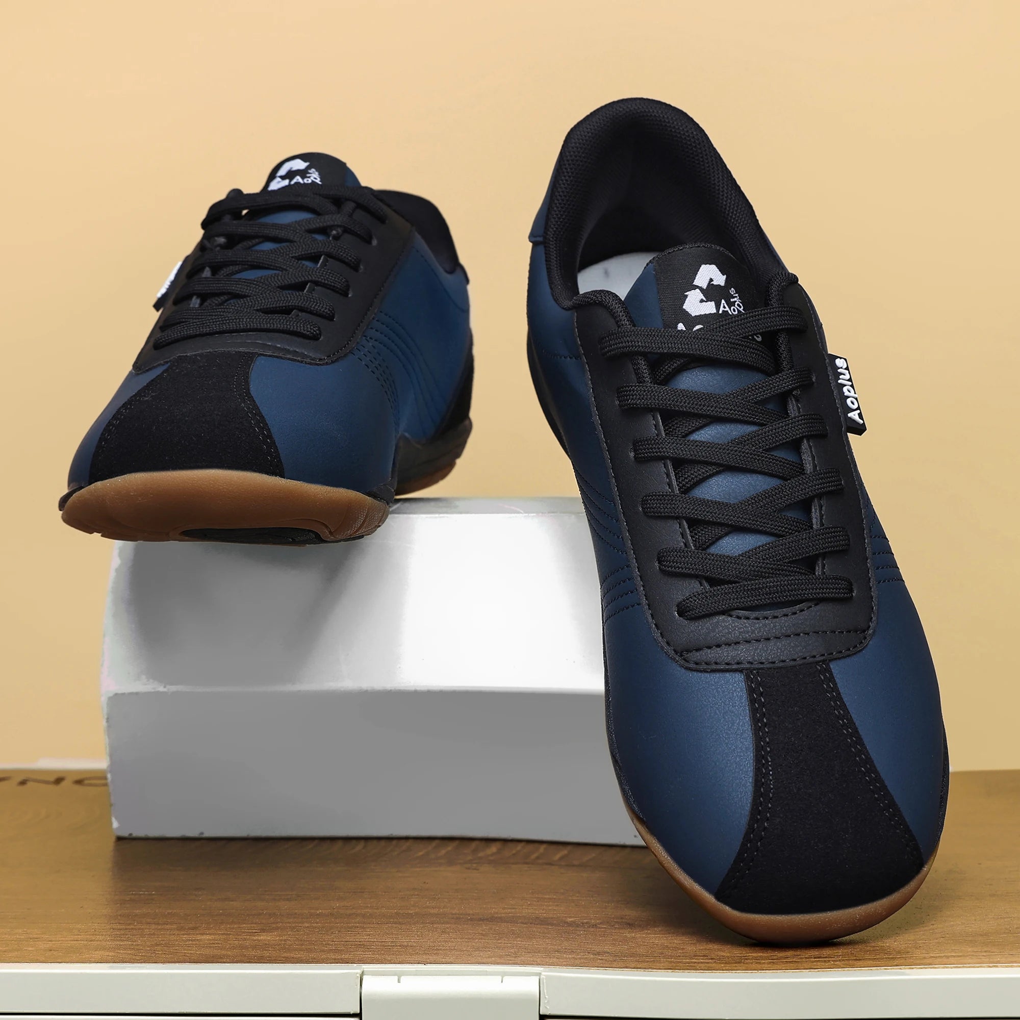 Fashionable Men's Sport Casual shoes, Minimalist Men's and Women's Outdoor Sport casual shoes, durable large size white and blue