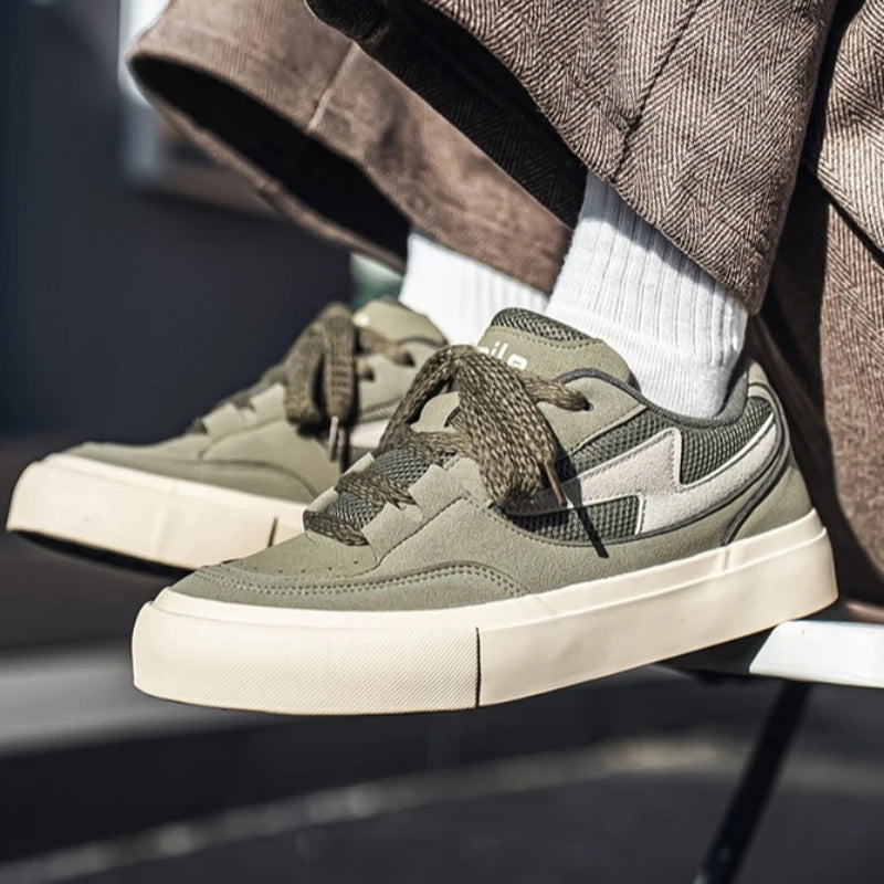 Men's Sports Shoes Spring Autumn Round Toe Flat Heel Multi-color Soft Sole Trendy Daily Fashionable Lace-up Vulcanized Shoes